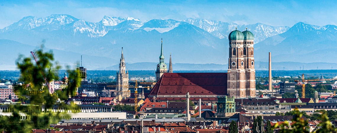 Blick auf München mit Frauenkirche Blick auf München mit Frauenkirche